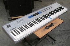 ALESIS QS8.2 Weighted Keys