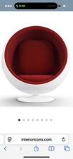 Ball chair featured On SNL