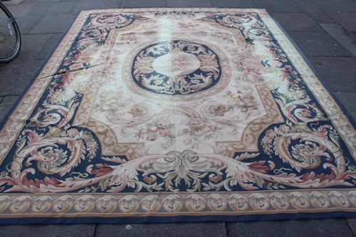 Tapis aubusson vintage fait - aubusson,