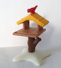 NICHOIR SUR PIED AVEC OISEAU