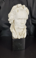 Buste Ludwig van Beethoven  sur socle en marbre , statuette , statue, sculpture,