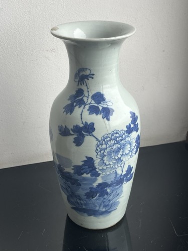 Ancien vase balustre - (, fêlé)