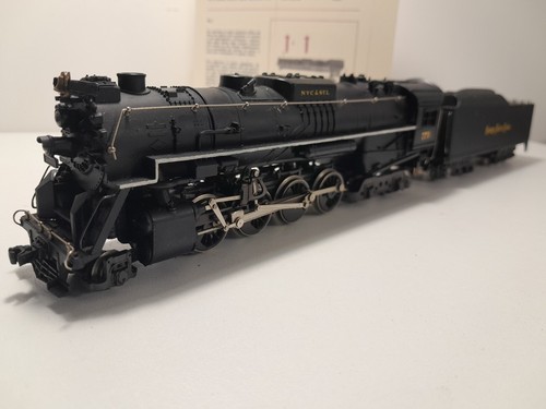 Rivarossi locomotive 779 - locomotive,