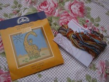 kit canevas tapisserie DMC : girafes 15 X15 cm