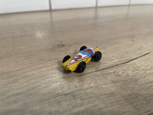 Voiture course n 2 - course, 1/87