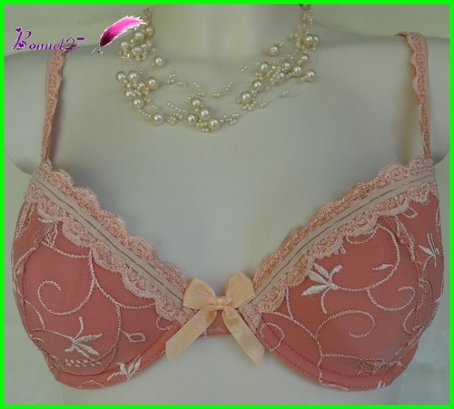 Soutien gorge modèle - soutien,