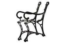 2 beaux pieds de banc côtés