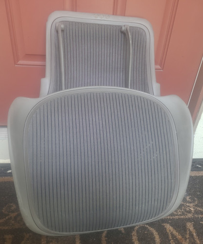 Herman miller aeron chair - miller,