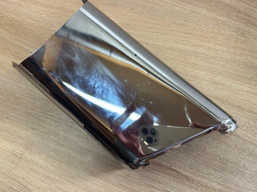 Une protection echappement - une,