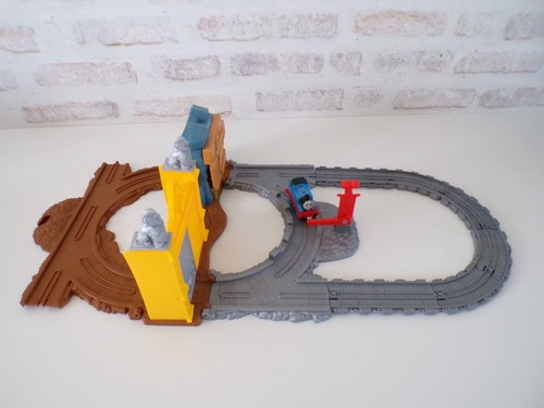 Circuit train piste au - de,
