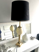 Belle Lampe oeuf d'autruche dans le gout de Maison Charles