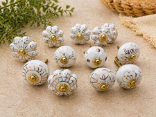 Boutons tiroirs en - et,