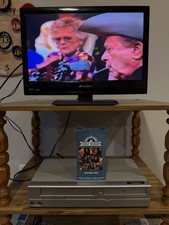 Emerson EWD2004 VCR DVD Combo Player / VHS Recorder w/ Remote & Cables TESTED