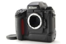 S/N 315xxx [Top MINT] Nikon F5 35mm SLR Film Camera body for F Mount From JAPAN
