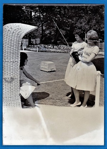 Vintage photo early robot - early,