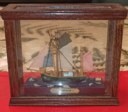 Maquette bateau thonier en - de,