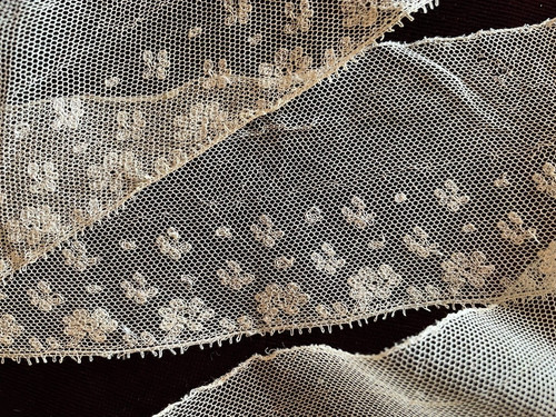 Dentelle ancienne longueurs - dentelle,