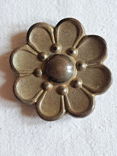 Cache clou ancien rosace fleur - ancien,