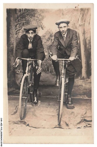 Car aezp15 0871 cycling - car-aezp15-0871-cycling, two