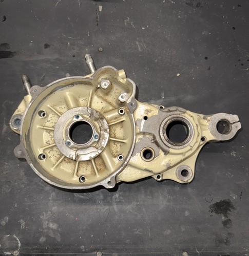 Carter moteur coté - carter,