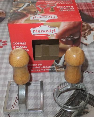 Coffret moules raviolis 2 - raviolis,