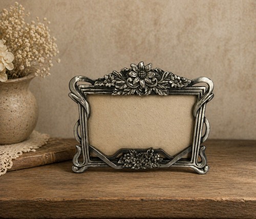 Vtg silver mini picture - vtg, frame