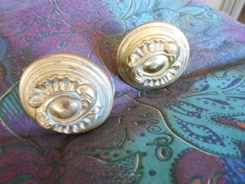 Boutons anciens porte en - de,