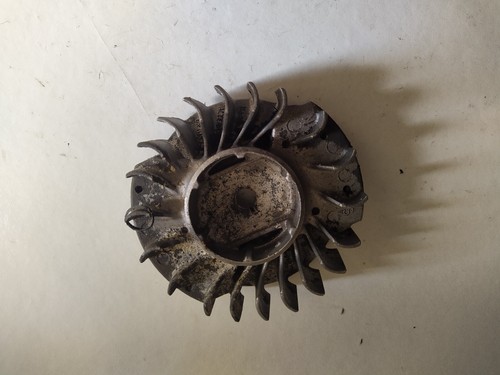 Volant magnetique pour - ,