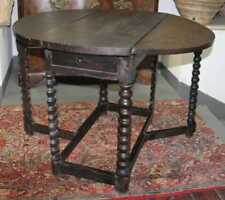 TABLE DES AILES. BAROQUE. BOIS DE CHÊNE. ESPAGNE. XVIIIÈME SIÈCLE.