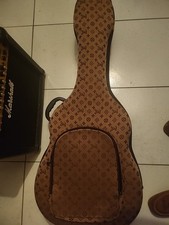 Étui guitare Louis VUITTON