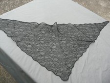 petit châle mantille