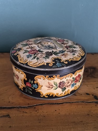 Ancienne boîte métal - boîte,