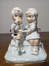 Statuette porcelaine enfants