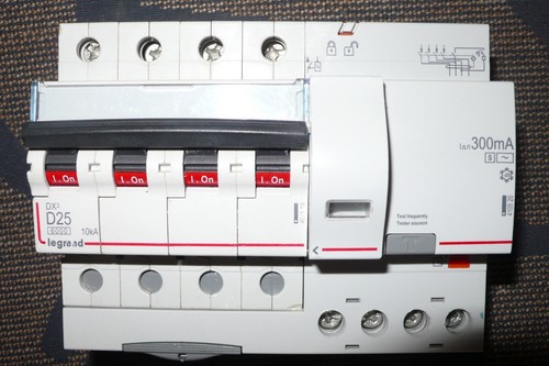 Disjoncteur differentiel tetra - differentiel,