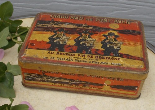 Ancienne boite tole fer - en,