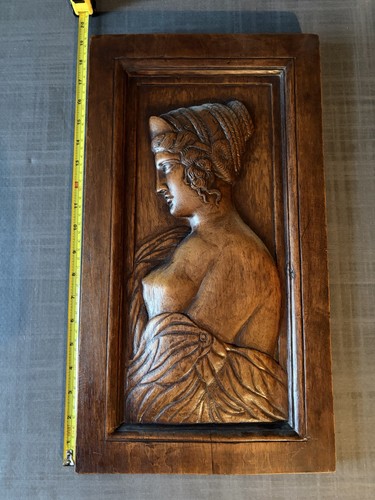 Panneau sculpté ancien - , en