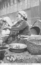 Old postcard INDIA / SELLING VEGETABLES I BAZAR