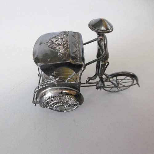 Petit triporteur asiatique - asiatique, en