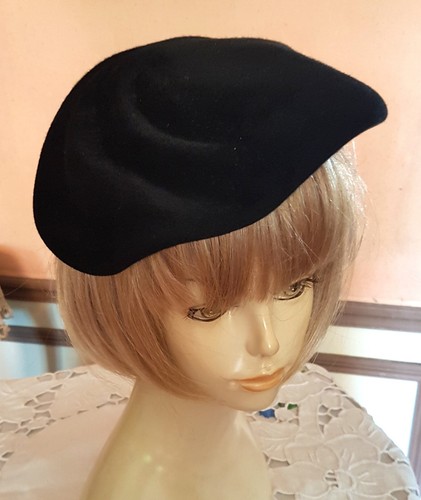 Chapeau poser début xxe - à,