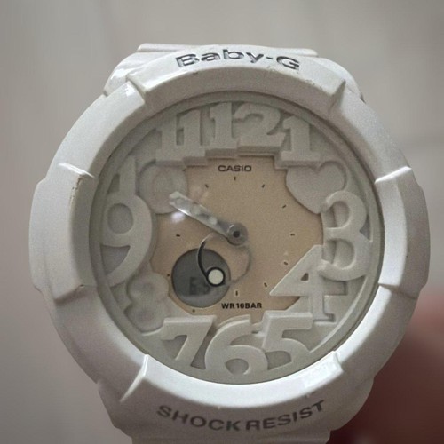 Montre blanche casio - montre,