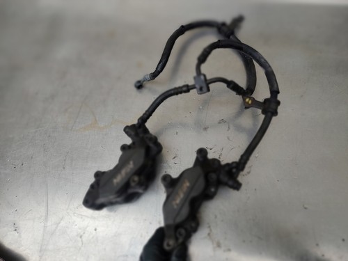 Front brake calipers lines - front,