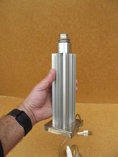 ancienne lampe en métal