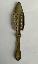 Ancienne cuillère à absinthe