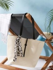 SAC A MAIN FEMME AVEC FOULARD