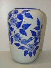*ANCIEN VASE PORCELAINE A