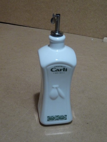Bouteille pour huile - , en
