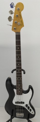 Guitare basse électrique