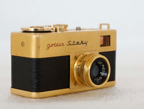 Appareil photo miniature ricoh - photo,