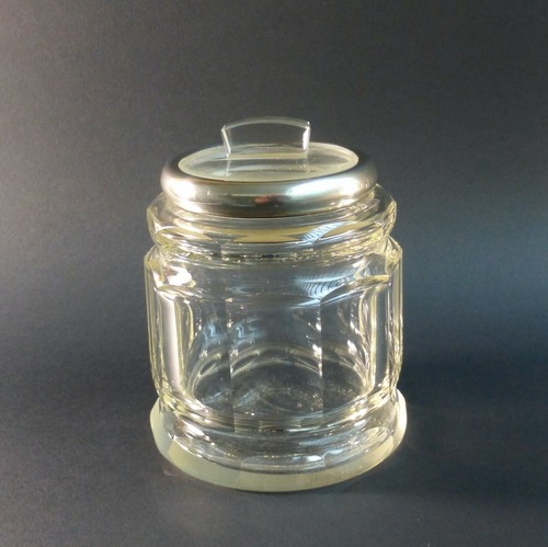 Sugar bowl crystal or - -, /