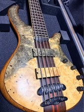 Guitare basse Mayones Bass